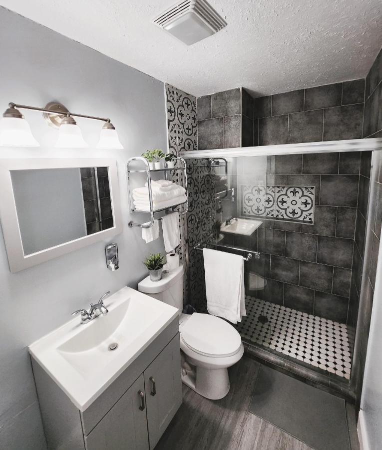 Cozy 3 Bedroom House Near Airport/Raymond Stadium/Downtown. Tampa Extérieur photo