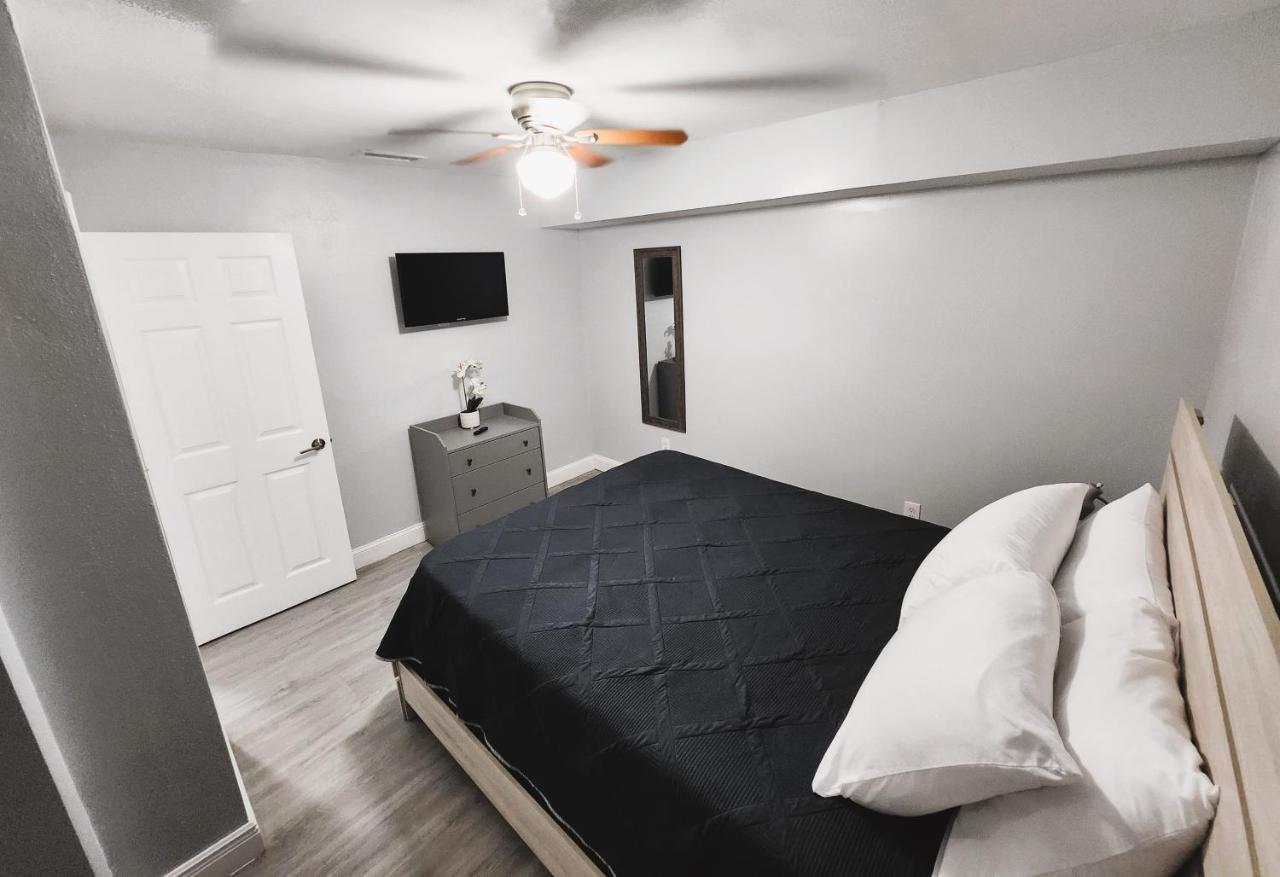 Cozy 3 Bedroom House Near Airport/Raymond Stadium/Downtown. Tampa Extérieur photo