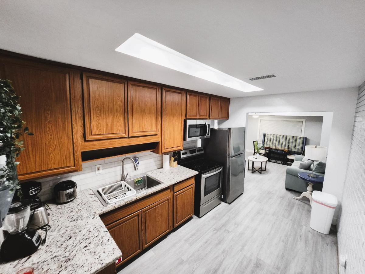 Cozy 3 Bedroom House Near Airport/Raymond Stadium/Downtown. Tampa Extérieur photo