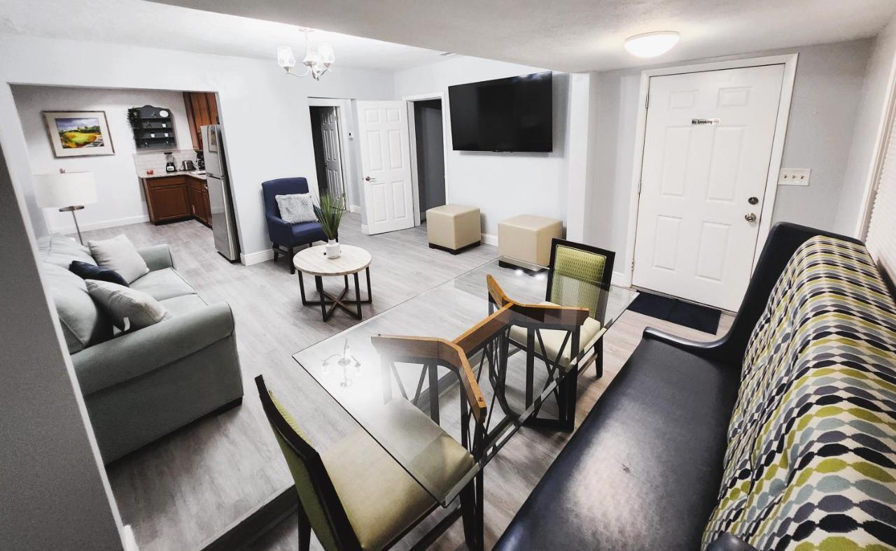 Cozy 3 Bedroom House Near Airport/Raymond Stadium/Downtown. Tampa Extérieur photo
