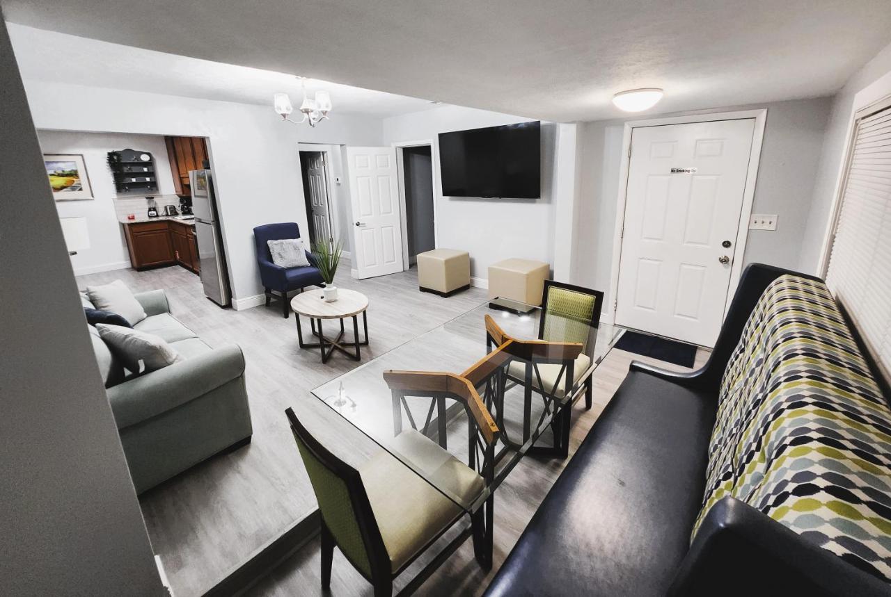 Cozy 3 Bedroom House Near Airport/Raymond Stadium/Downtown. Tampa Extérieur photo